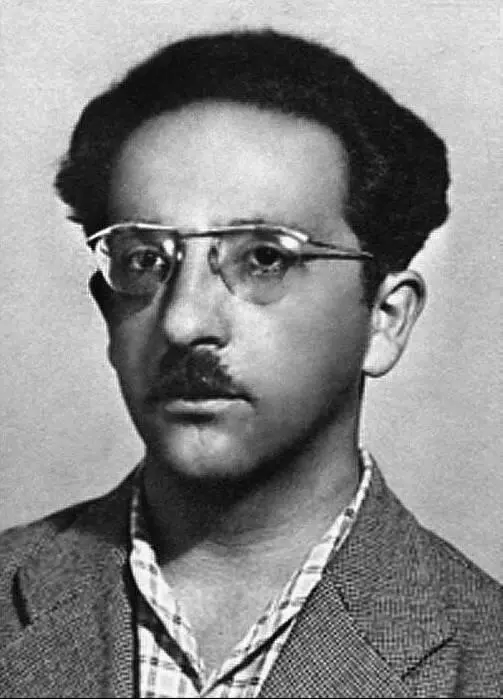 Мы перезнакомились и передружились с многоумными бэшниками У них был и свой - фото 21