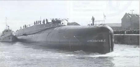 ПЛАРБ Редутабль после спуска на воду верфь в Шербуре 1967 г Некоторые - фото 41