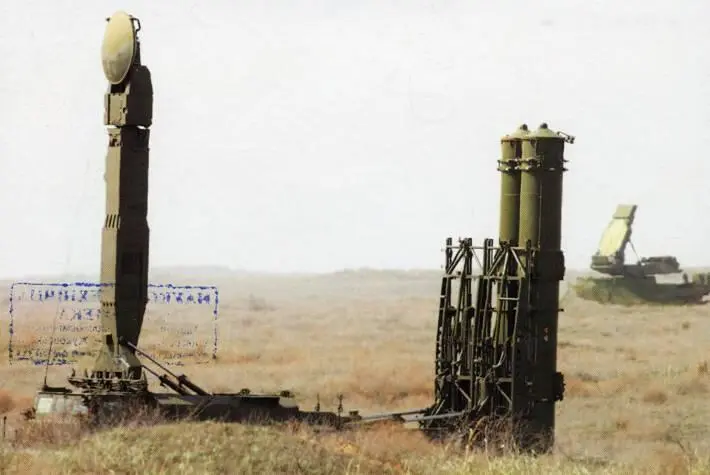 Боевые машины ЗРС С300В Фото предоставлены службой информации и общественных - фото 19