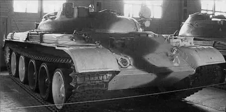 ИТ1 в военноисторическом Музее БТВТ в Кубинке Московская обл - фото 27