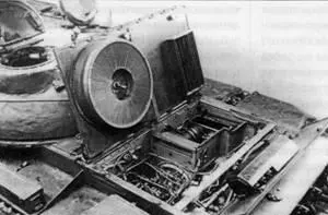 Моторнотрансмиссионное отделение опытного танка объект 167Т Общий вид - фото 135