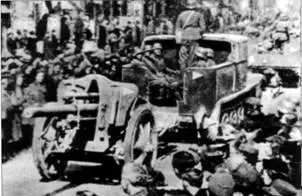 Гаубица 37М leFH 18 венгерской армии на механической тяге Будапешт 1941 - фото 139
