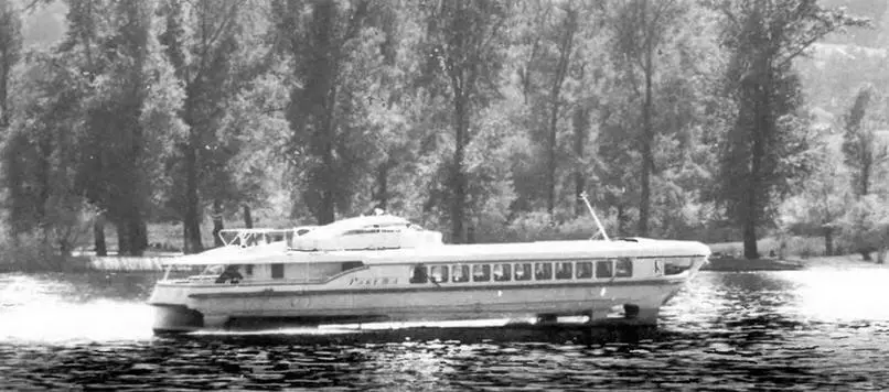Вверху первая Ракета на речных просторах 1957 г Демонстрация первенца - фото 96