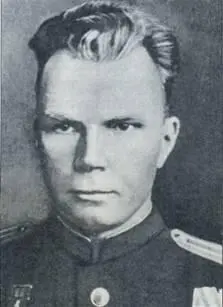 Командир 5го ГМТАП в 1944 г майор МИБуркин Командир 1й эскадрильи - фото 45