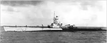 Крылатая ракета Loon перед стартом с подводной лодки СагЬопего ВМС США 1949 г - фото 35