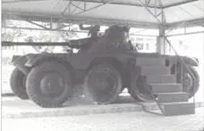 Французский бронеавтомобиль EBR90 Советский БТР50ПК Одна из многих - фото 139