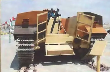 Спаренный 120 мм самоходный миномет выполненный на шасси тяжелого иорданского - фото 4