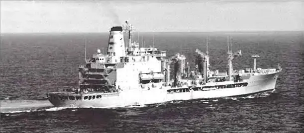 Танкер Джон Ленюлл USNS John Lenthall ТАО 189 из состава Командования - фото 92