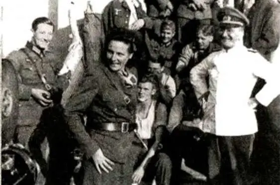 Лени Рифеншталь на польском фронте Режиссернеудачник Сергей Кургинян так и не - фото 14