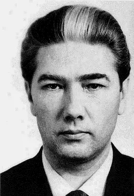 Алексей Сунцов офицер КГБ путешествовал с Мервином по России стараясь - фото 24