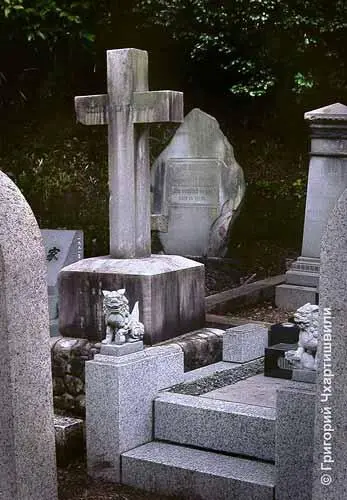 Ронинов не нашли но губернатора уволили а над могилой возвели помпезный - фото 106