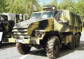 Урал4320Б с бронированной кабиной На выставках IDEX российские КамАЗы - фото 61