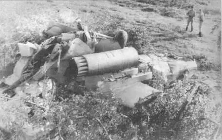 Сверху вниз Ми24 37 сбит 16 февраля 1988 г у кишлака Кобай в договорной - фото 83