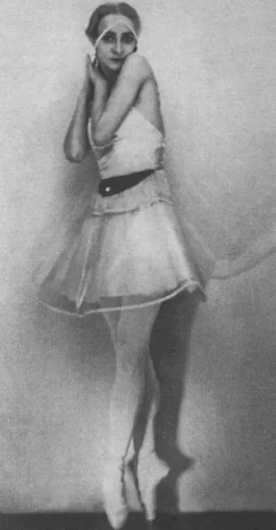 Ольга Спесивцева в балете Кошечка 1927 г Сергей Лифарь Любовь Чернышева и - фото 56