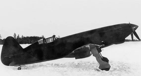 Второй опытный СК2 на аэродроме ЛИИ перед проведением полетов 8 января 1941 г - фото 136