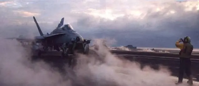 FA18 Хорнет находится на катапульте и готовится к взлету На протяжении - фото 102