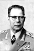 Маршал Советского Союза ДФУстинов Маршал Советского Союза ВИ Чуйков - фото 72