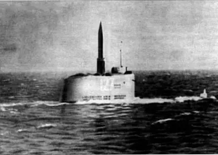 Старт ракеты Р11ФМ Комплекс Д1 на вооружении ВМФ 11 ноября 1955 г после - фото 25