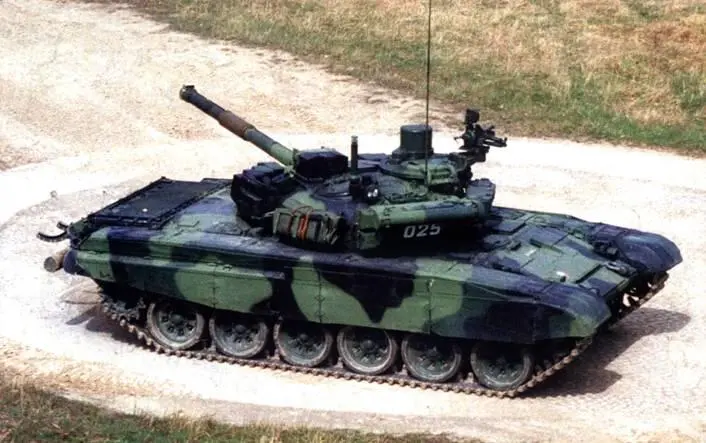 Демонстрация возможностей стабилизатора вооружения танка T72M4CZ Фото ССу - фото 74