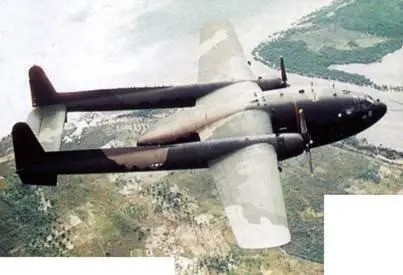 AC119G над джунглями Южного Вьетнама Эмблема 18й эскадрильи специального - фото 116