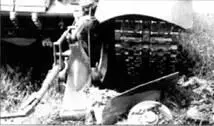 Секция колейного минного трала КМТ6 Опытный танк Объект 445 с двигателем - фото 51