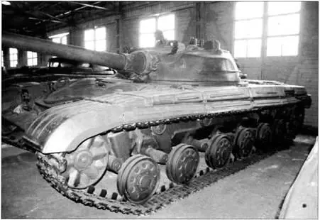 Опытный танк Объект 445 с двигателем В45 Т64А выпуска до 1972 г после - фото 52
