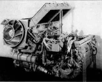 Силовой блок БМП MCV80 Уорриор включает Vобразный 8цилиндровый - фото 77