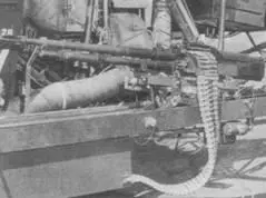 Пулемет M60D на вертолете UH1 Пулемет M60D с рукояткой управления на - фото 104