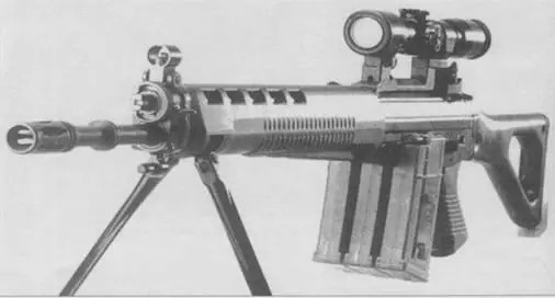 Штурмовая винтовка SIG SG 550 в варианте ручного пулемета с оптическим - фото 149