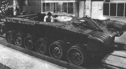 Сборка Т72 на Уралвагонзаводе Т90С Эту идею воплотить в жизнь не удалось - фото 14