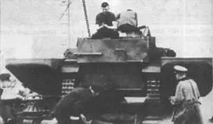 Рис 9 Плавучесть Pz Kpfw II Ausf С обеспечивалась двумя боковыми поплавками - фото 48