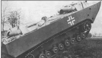 Рис 16 Гусеничный бронированный транспортер Pz F Рис 17 Рис 18 - фото 56