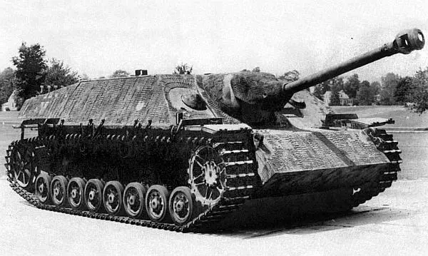 Истребитель танков Jagdpanzer IV Это машина ранних выпусков с двумя - фото 95