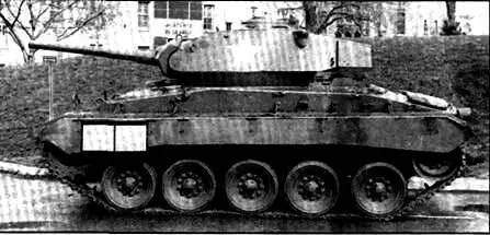 Американская армия и морская пехота использовала в боях легкие танки Сначала - фото 58