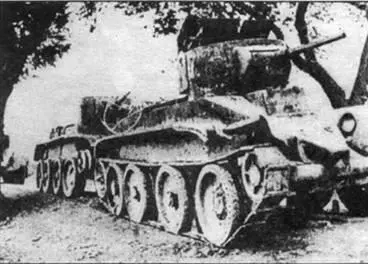 Легкие танки БТ5 Итальянские танкетки CV335 КОННИЦА И ТАНКИ Пересеченная - фото 74