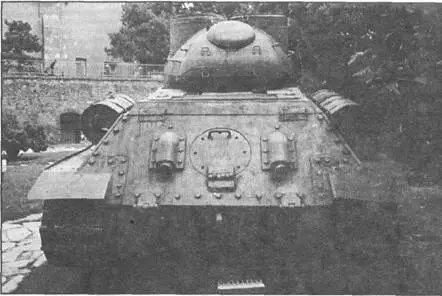 Два вида на югославский вариант Т34 именовавшийся Возило А Югославский - фото 117
