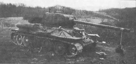 Балканы 1991 года подбитый югославский Т3485 Хорватский Т3485 1991 - фото 134