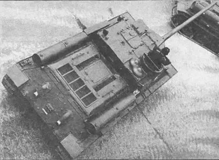 Два вида на СУ100 послевоенной модернизации 9 мая 1970 г Обратите внимание - фото 151