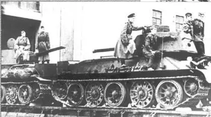 Танки Т3476 выходят из цеха УЗТМ 1945 г Танк Т3476 образца 1942 г - фото 169
