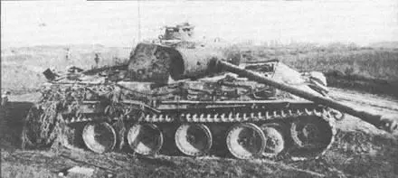 Поврежденный немецкий танк Пантера Прибалтика 1944 г Подбитая - фото 75