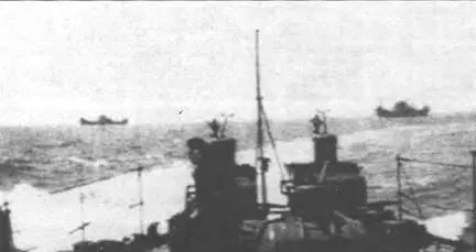 Конвой Патрия на переходе в Севастополь 10 мая 1944 г Снимок сделан с - фото 31