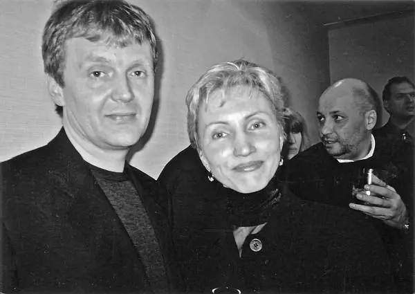 Александр Литвиненко его жена Марина и главный редактор газеты КоммерсантЪ - фото 13