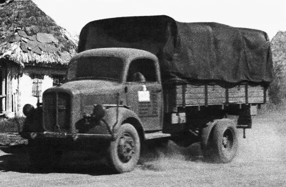 Обновленный БоргвардВ3000S образца 19421944 годов с более объемной и - фото 46
