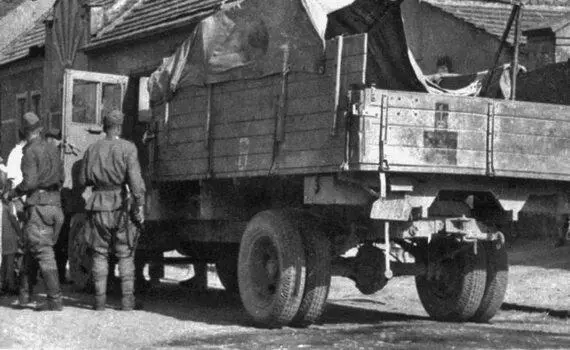 Трофейный бортовой ФордG398Т последних выпусков с деревянной угловатой - фото 57