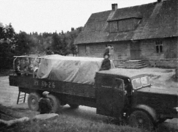 Огромный по тем временам 8тонный Хеншель36W3 образца 1936 года оснащенный - фото 63