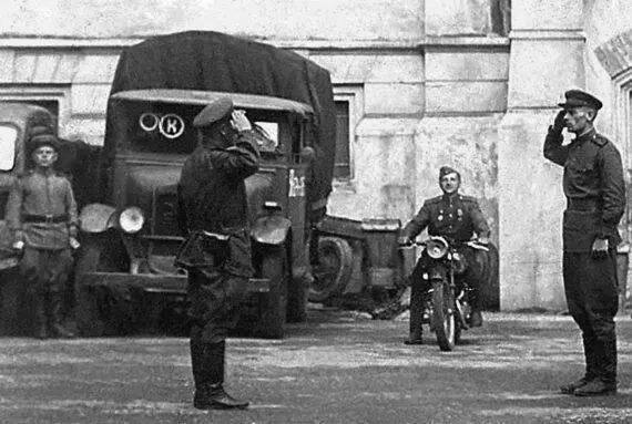 Легкий коммерческий грузовик Адлер модели L6 образца 1932 года - фото 75