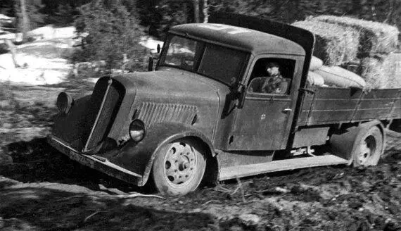 Гражданский 3тонный грузовик АвстроФИАТ образца 19371938 годов с - фото 92