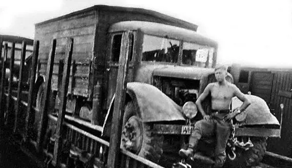 5тонный ПанарЛевассорК91 образца 1937 года в вермахте с чужими бампером и - фото 106