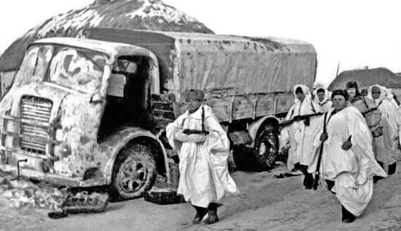 Среди трофейной техники взятой Красной Армией под Сталинградом зимой 194243 - фото 115