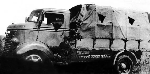 Трофейный Ниссан80 использовавшийся в Квантунской армии и захваченный - фото 120